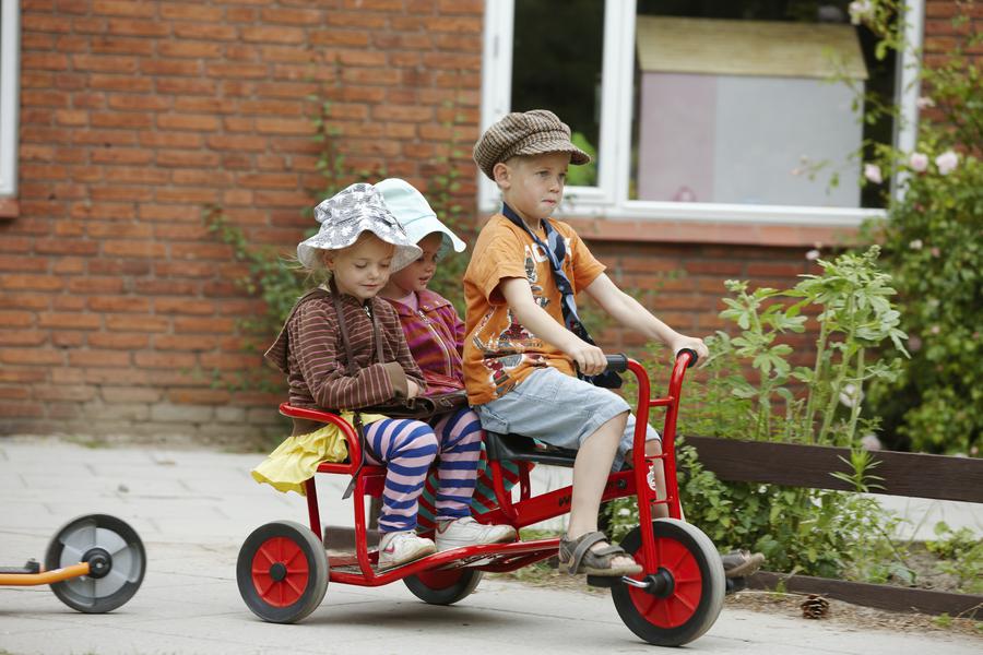 Twin Taxi