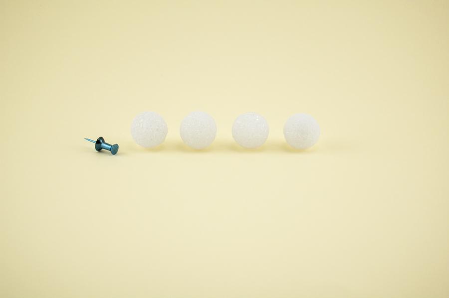 Styrofoam Balls, 12 Pack 1"