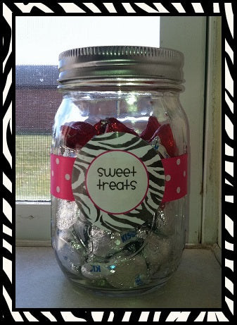 How Many Kisses? - Valentine's Day Math Center