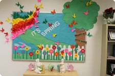 It's Spring! - Reading Bulletin Board Display
