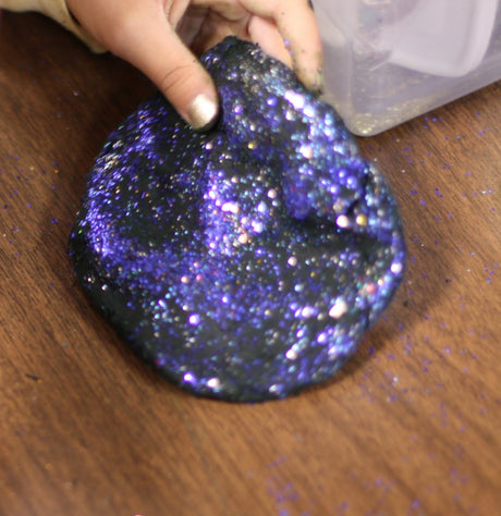 Galaxy Playdough - Science Sensory Fun!