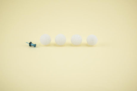 Styrofoam Balls, 12 Pack 1.5"